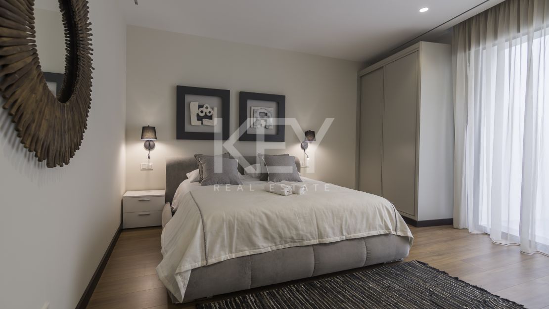 Magnificent Private Villa with Sea and Mountain Views in Lomas de La Quinta in Benahavis