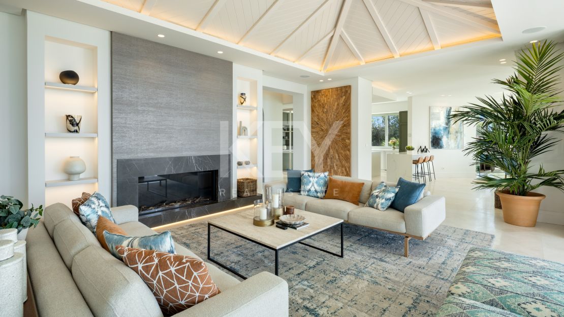 Stunning villa with panoramic views of the Mediterranean Sea in Monte Halcones, Benahavis