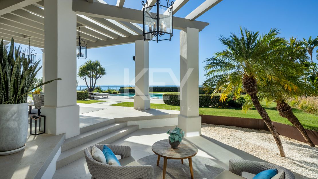 Stunning villa with panoramic views of the Mediterranean Sea in Monte Halcones, Benahavis