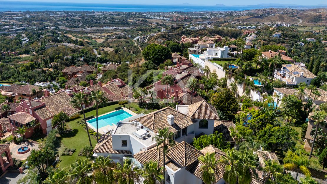 Stunning villa with panoramic views of the Mediterranean Sea in Monte Halcones, Benahavis