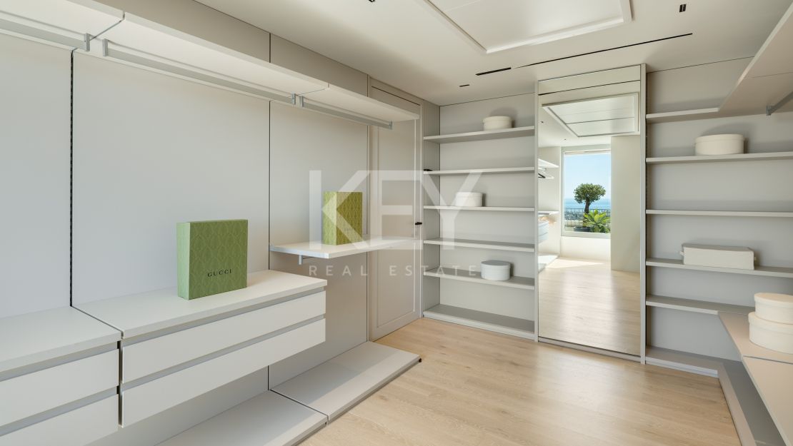 Stunning villa with panoramic views of the Mediterranean Sea in Monte Halcones, Benahavis