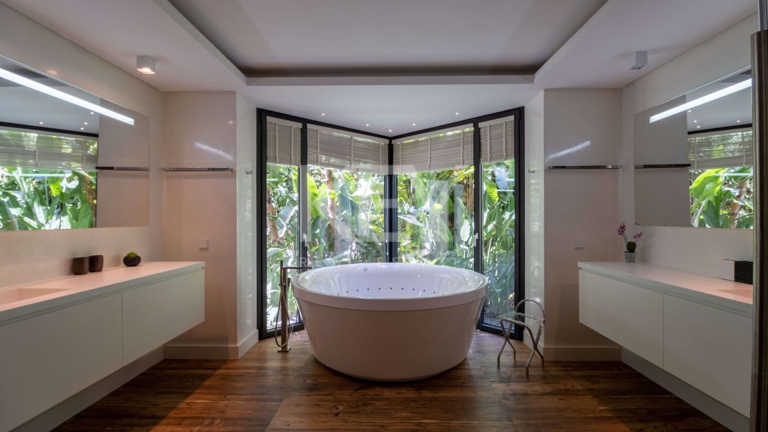 Villa Contemporánea de Alta Calidad en La Zagaleta, Benahavis