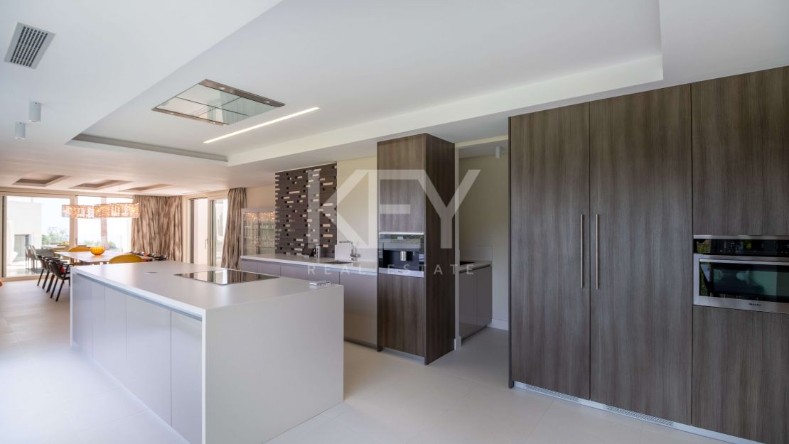 Villa Contemporánea de Alta Calidad en La Zagaleta, Benahavis