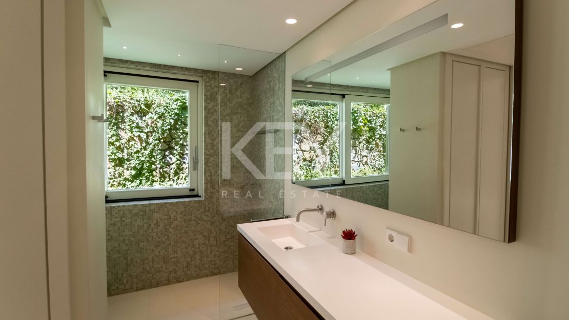 Villa Contemporánea de Alta Calidad en La Zagaleta, Benahavis