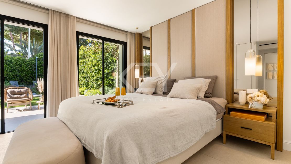 Elegante Villa Matilda a solo 100 metros de las mejores playas en La Reserva de Los Monteros, Marbella Este