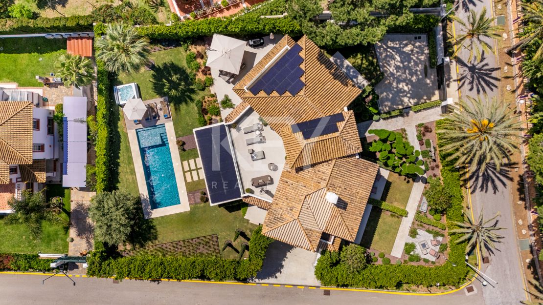 Elegante Villa Matilda a solo 100 metros de las mejores playas en La Reserva de Los Monteros, Marbella Este