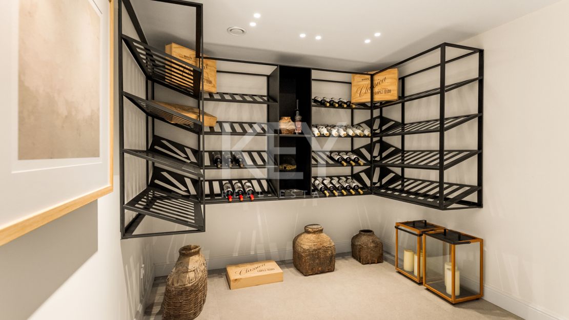 Elegante Villa Matilda a solo 100 metros de las mejores playas en La Reserva de Los Monteros, Marbella Este