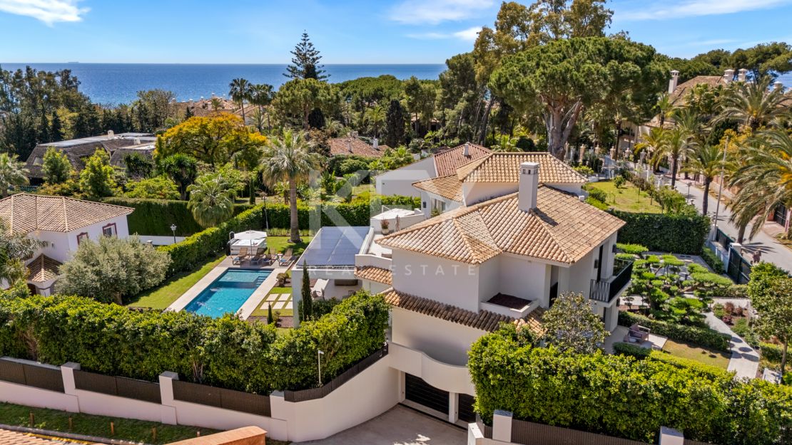 Elegante Villa Matilda a solo 100 metros de las mejores playas en La Reserva de Los Monteros, Marbella Este