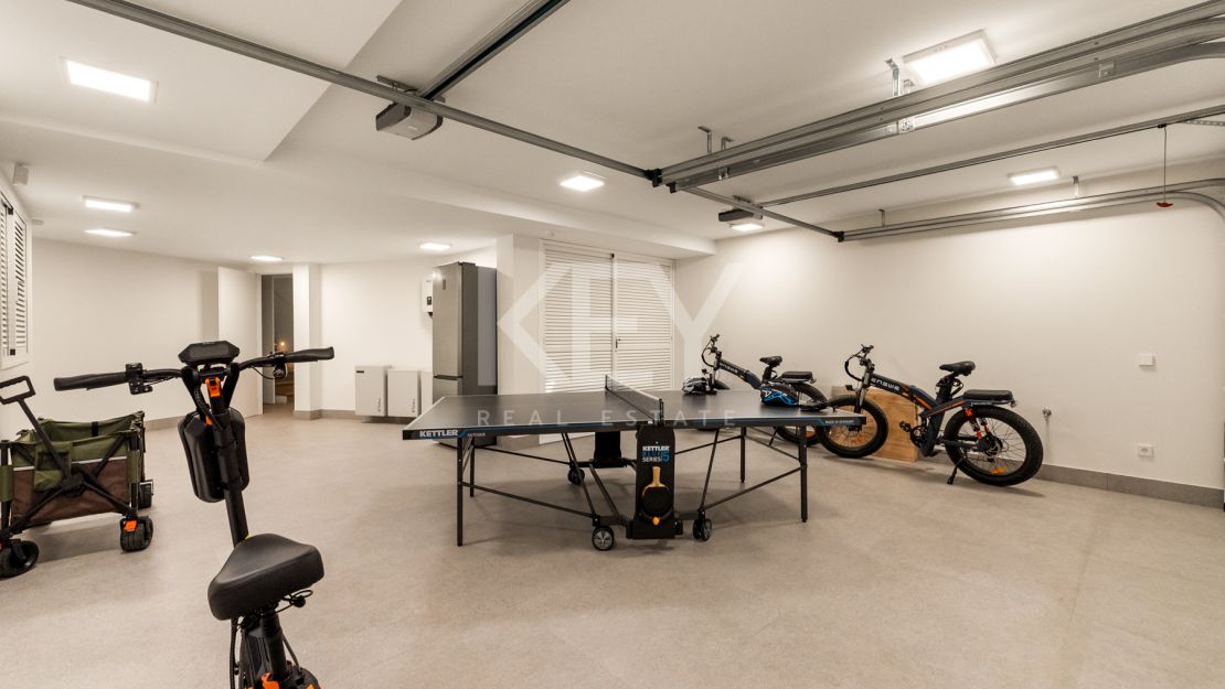 Elegante Villa Matilda a solo 100 metros de las mejores playas en La Reserva de Los Monteros, Marbella Este