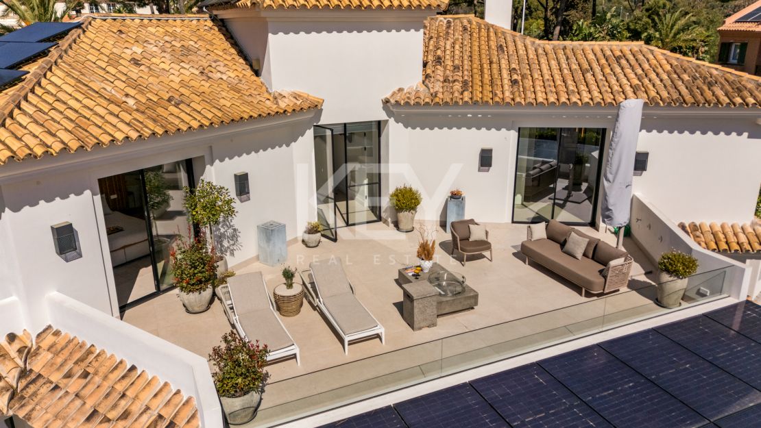 Elegante Villa Matilda a solo 100 metros de las mejores playas en La Reserva de Los Monteros, Marbella Este