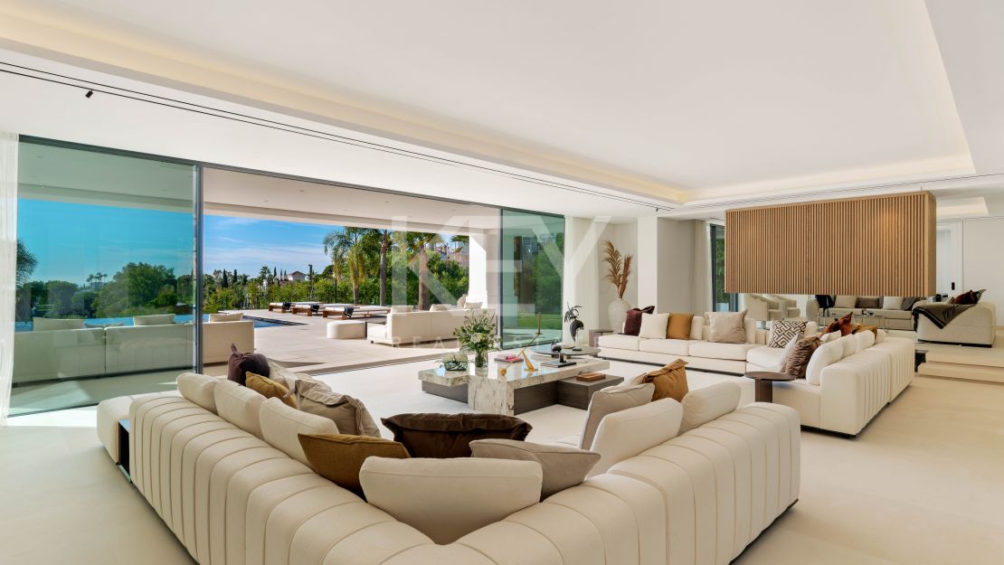 Villa de lujo en venta a tan solo unos pasos de La Quinta Golf