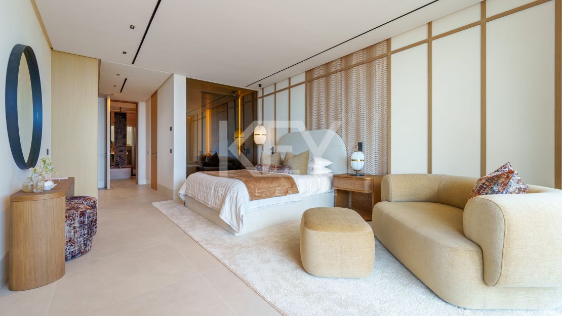 Majestuosa Villa en Venta con vistas panorámicas en Herrojo Alto cerca del campo de golf La Quinta, Benahavis