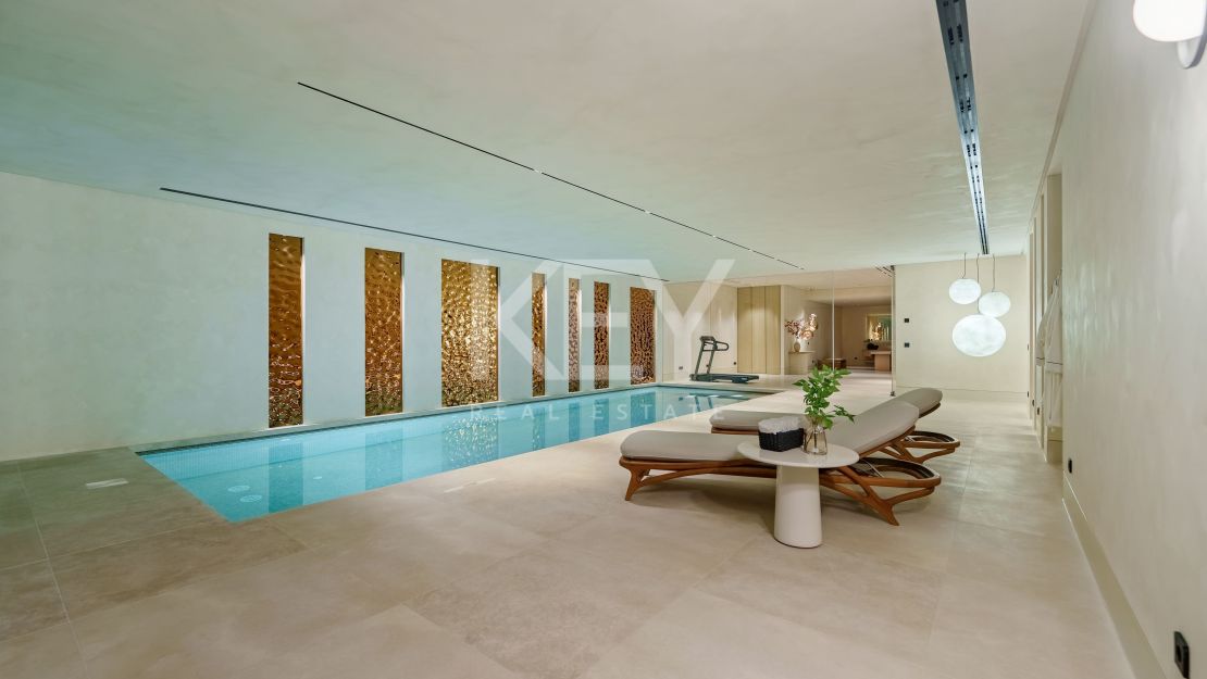 Majestuosa Villa en Venta con vistas panorámicas en Herrojo Alto cerca del campo de golf La Quinta, Benahavis