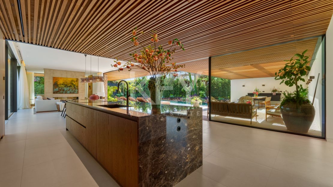 Villa de ensueño en venta en Las Parcelas Golf, Nueva Andalucía
