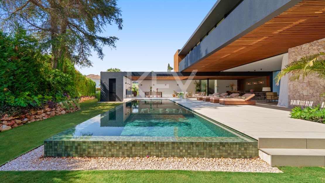 Villa de ensueño en venta en Las Parcelas Golf, Nueva Andalucía