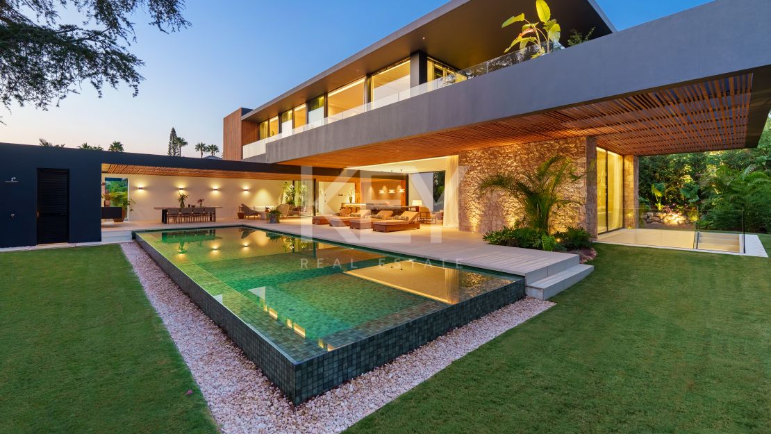 Villa de ensueño en venta en Las Parcelas Golf, Nueva Andalucía