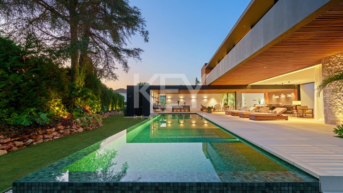 Villa de ensueño en venta en Las Parcelas Golf, Nueva Andalucía