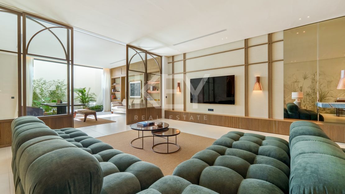 Villa de ensueño en venta en Las Parcelas Golf, Nueva Andalucía