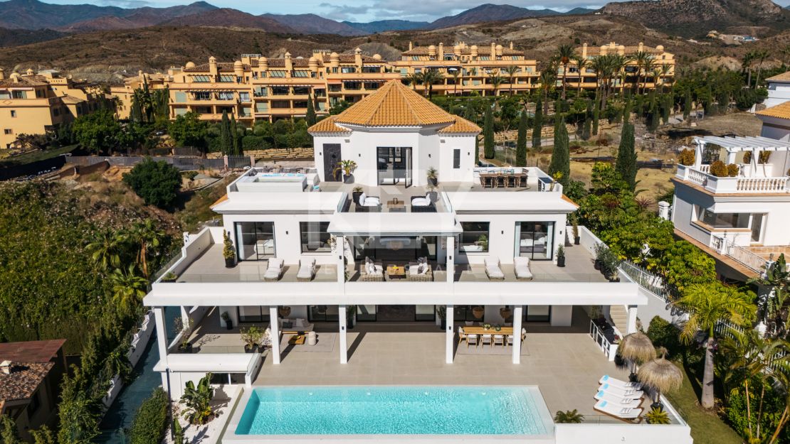 Villa opulenta con vistas impresionantes en Los Flamingos, Benahavís