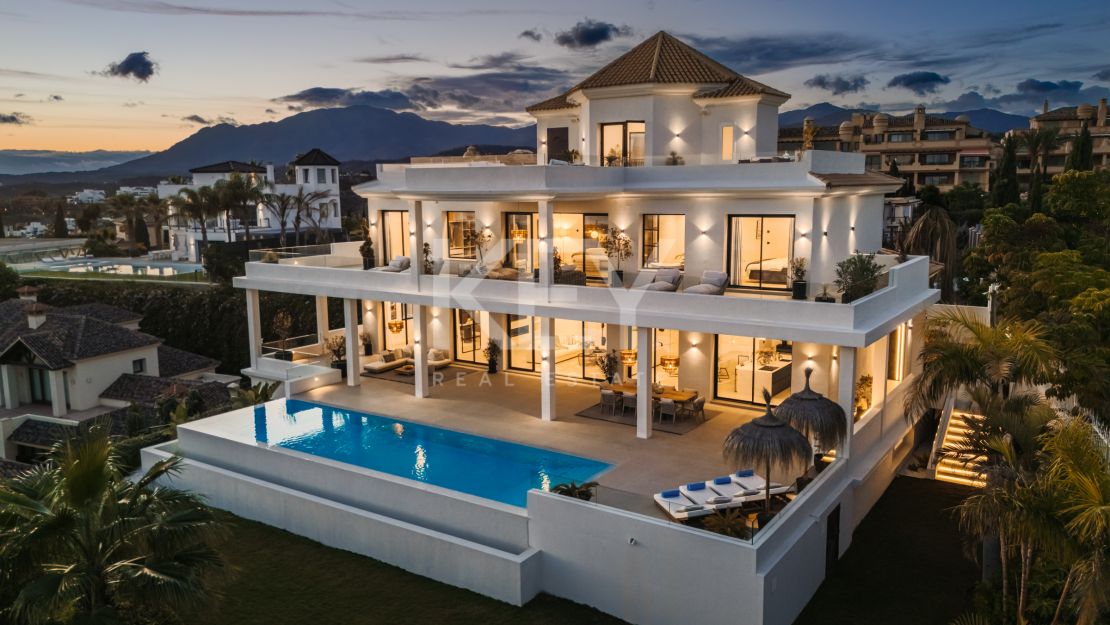 Villa opulenta con vistas impresionantes en Los Flamingos, Benahavís
