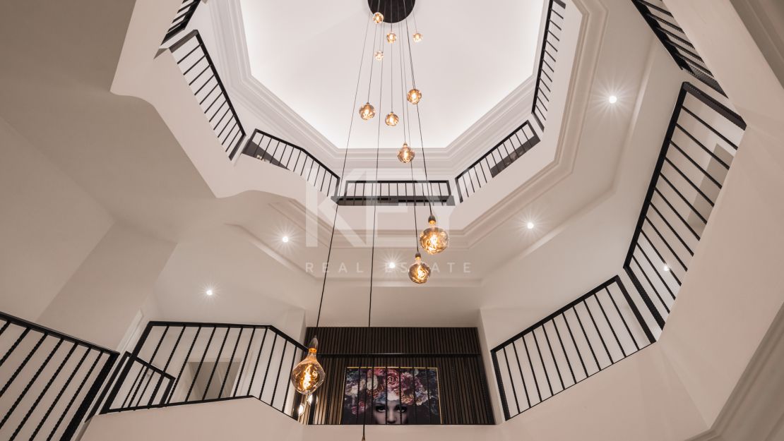 Villa opulenta con vistas impresionantes en Los Flamingos, Benahavís