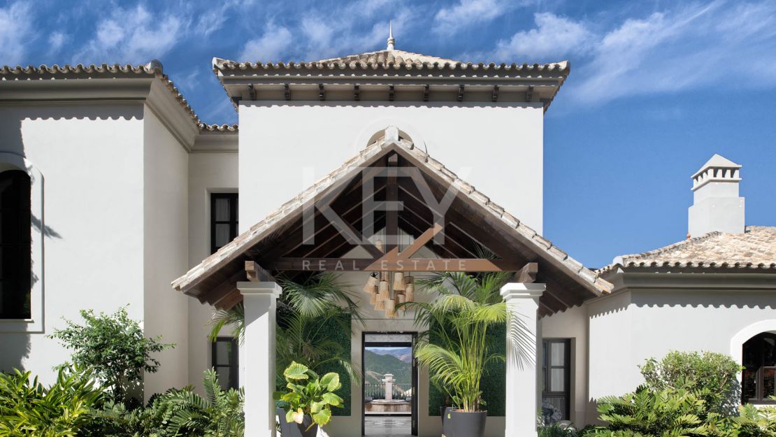 Villa de lujo en alquiler con spa interior, cine y vistas panorámicas a la montaña en Benahavís