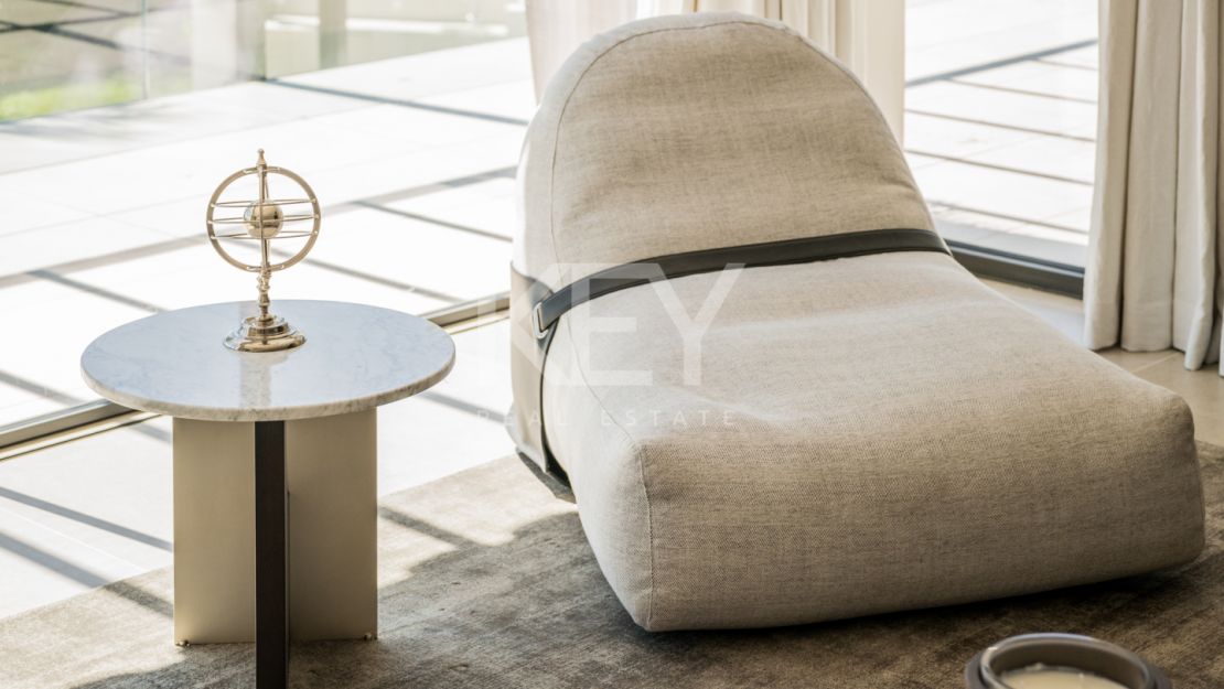 Exquisita residencia en la Milla de Oro con vistas panorámicas al mar y a la montaña