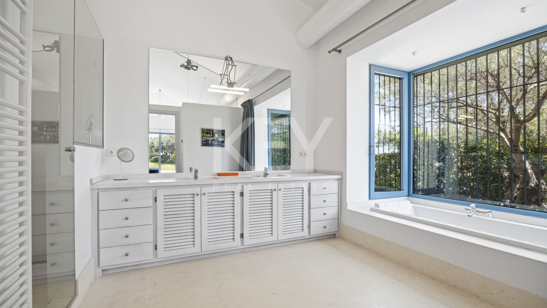 Villa privada con estilo nórdico-andaluz en Monte Mayor Country Club, Benahavís