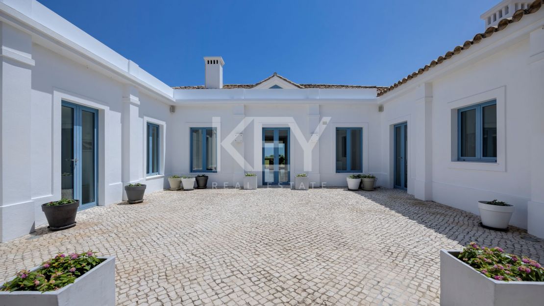 Villa privada con estilo nórdico-andaluz en Monte Mayor Country Club, Benahavís
