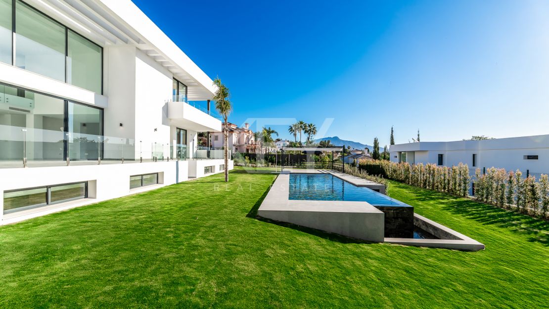Villa moderna de lujo en Paraiso Alto, Benahavís