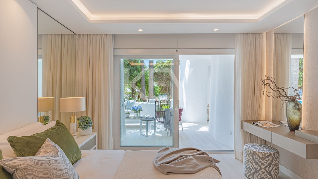 Lujoso apartamento en planta baja de 3 dormitorios en Puente Romano Resort con vistas al entorno idílico