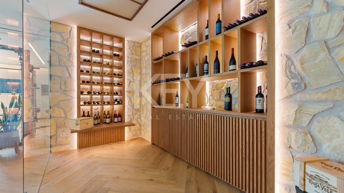 Villa moderna con vistas al mar y comodidades de bienestar en The Hills, La Quinta