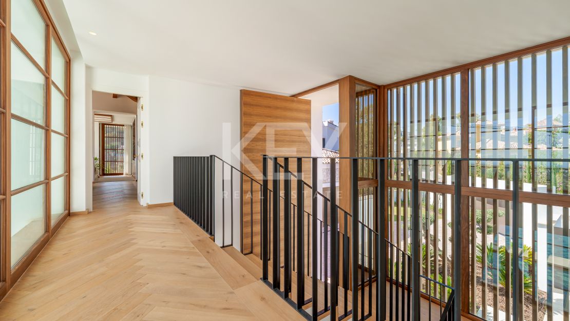 Villa moderna con vistas al mar y comodidades de bienestar en The Hills, La Quinta