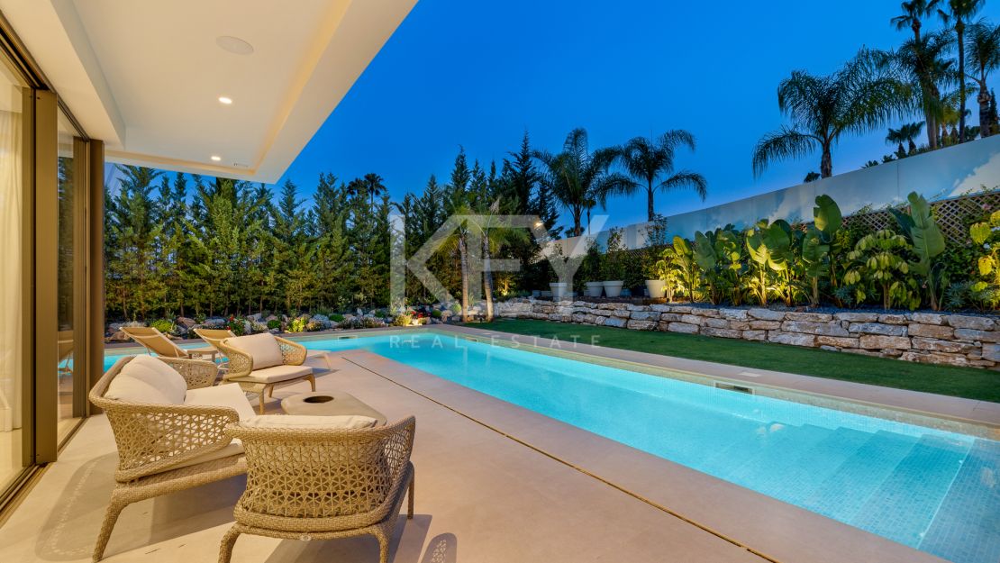 Amplia y cómoda villa a estrenar en venta en La Cerquilla, Nueva Andalucia, Marbella