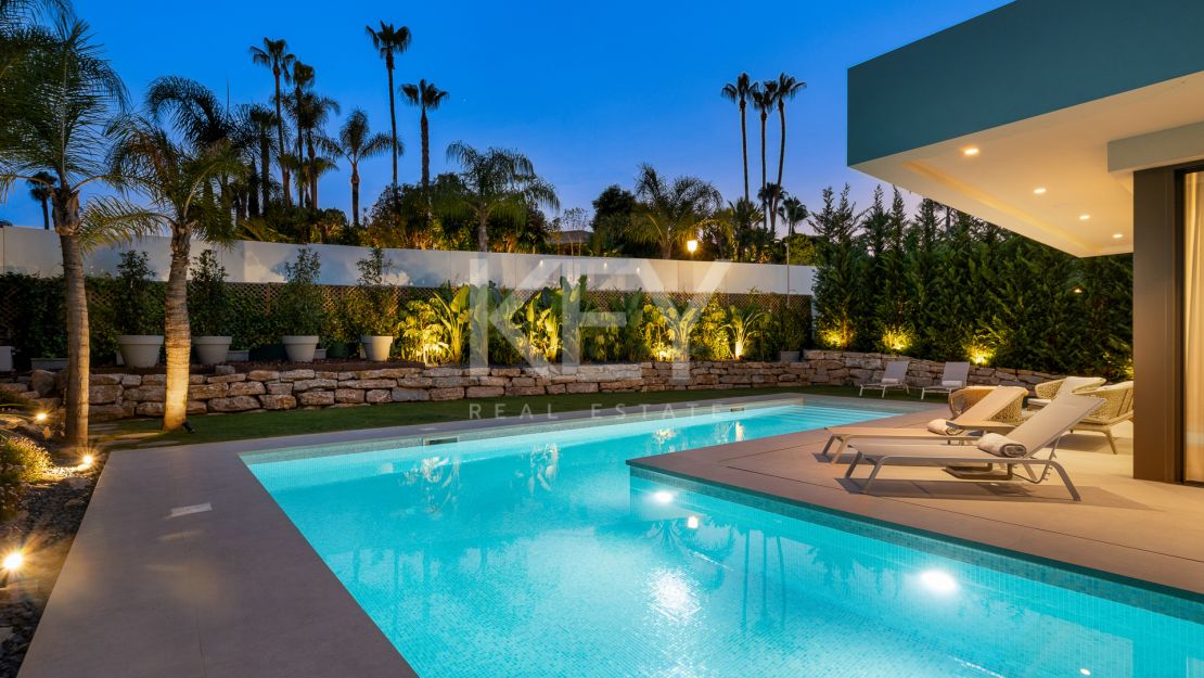 Amplia y cómoda villa a estrenar en venta en La Cerquilla, Nueva Andalucia, Marbella