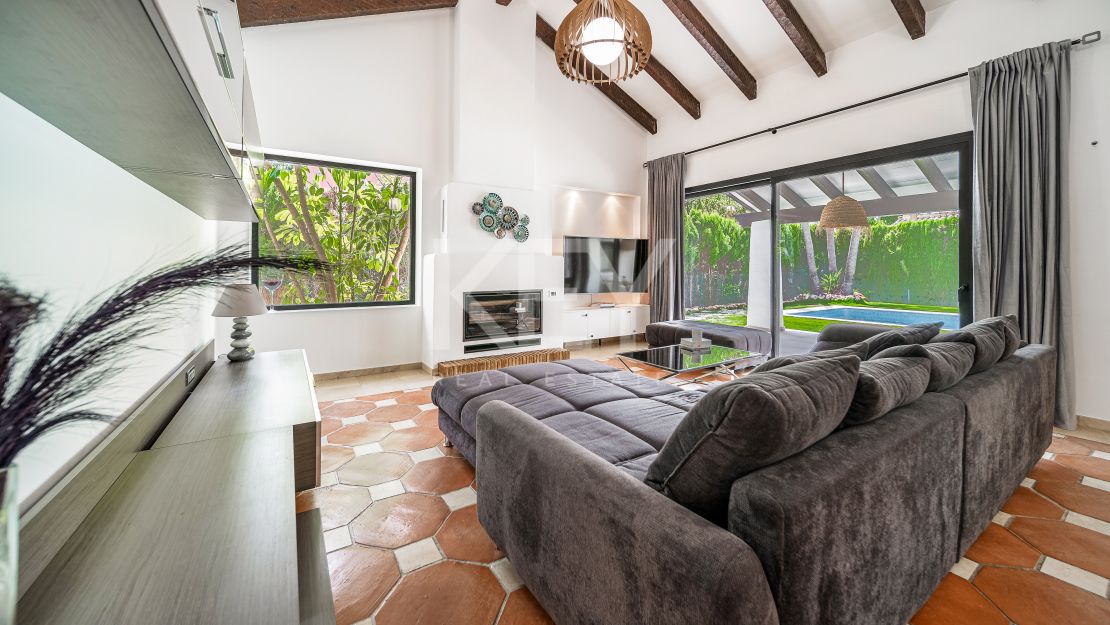 Charming villa for long term rent in El Campanario