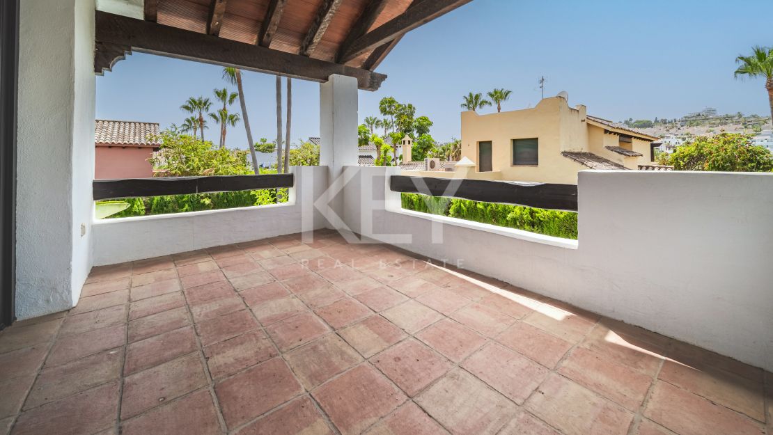 Charming villa for long term rent in El Campanario