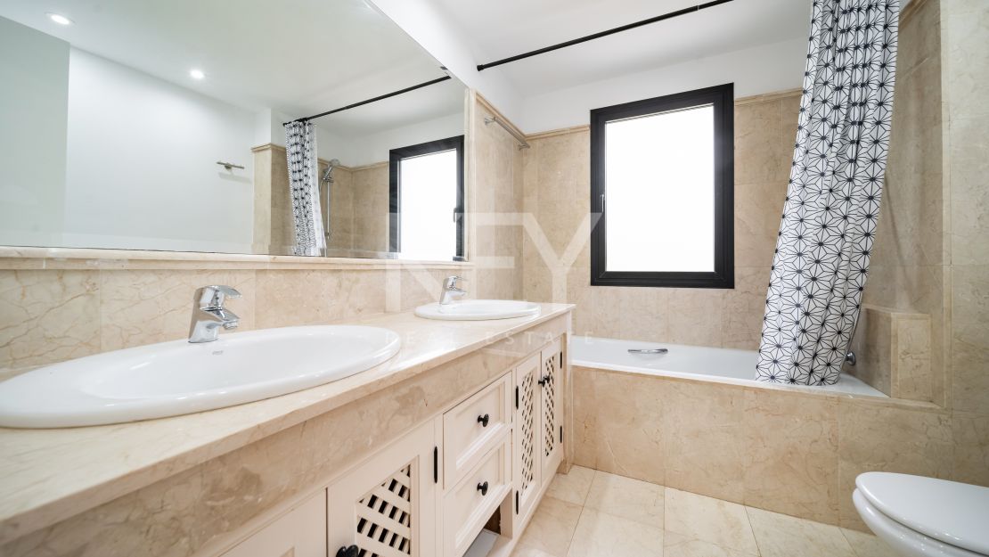 Charming villa for long term rent in El Campanario