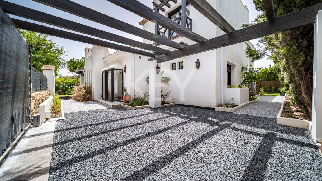 Charming villa for long term rent in El Campanario