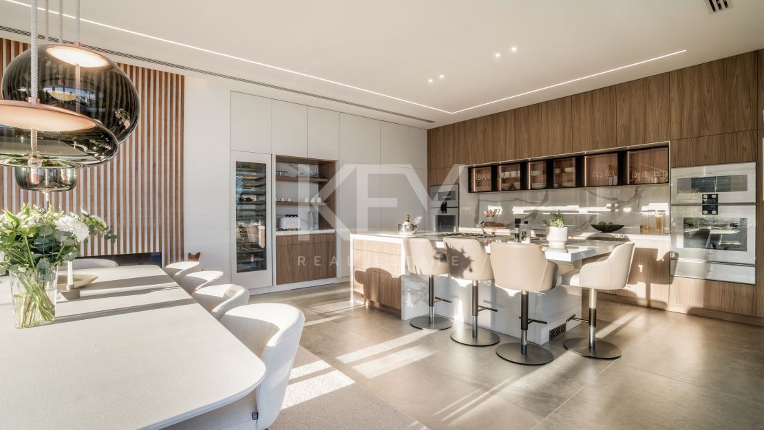 Lujosa y espectacular villa con SPA privado en La Quinta, Benahavís