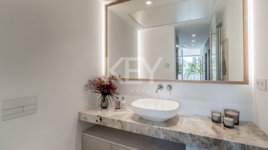 Lujosa y espectacular villa con SPA privado en La Quinta, Benahavís