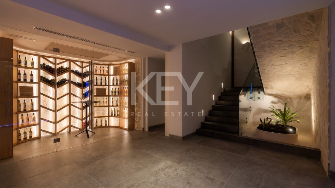 Lujosa y espectacular villa con SPA privado en La Quinta, Benahavís