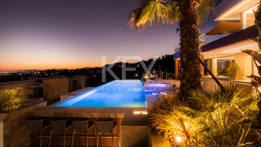 Lujosa y espectacular villa con SPA privado en La Quinta, Benahavís