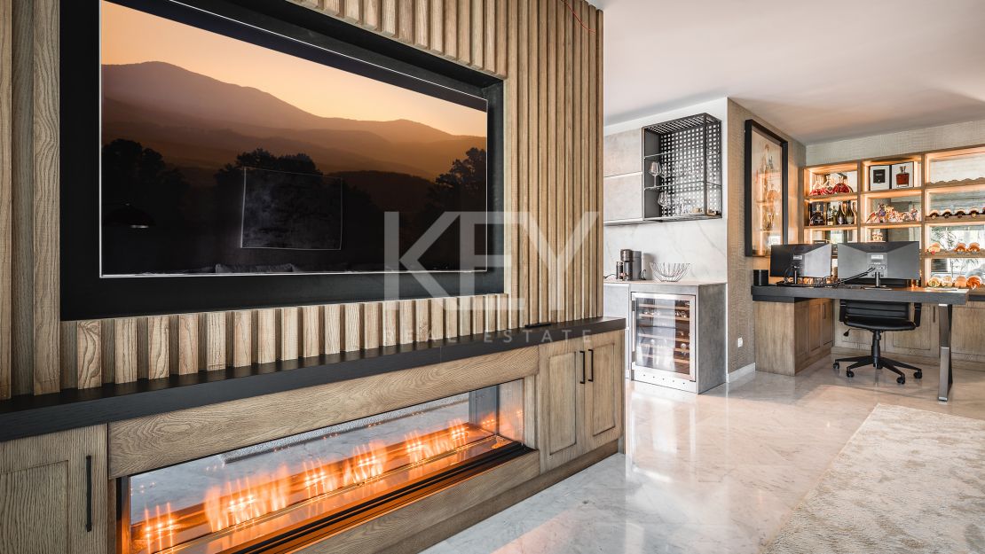 Luxury and perfectly presented apartment for sale in Marina Puente Romano