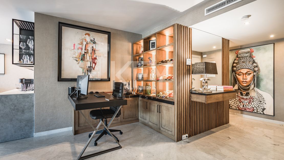 Luxury and perfectly presented apartment for sale in Marina Puente Romano