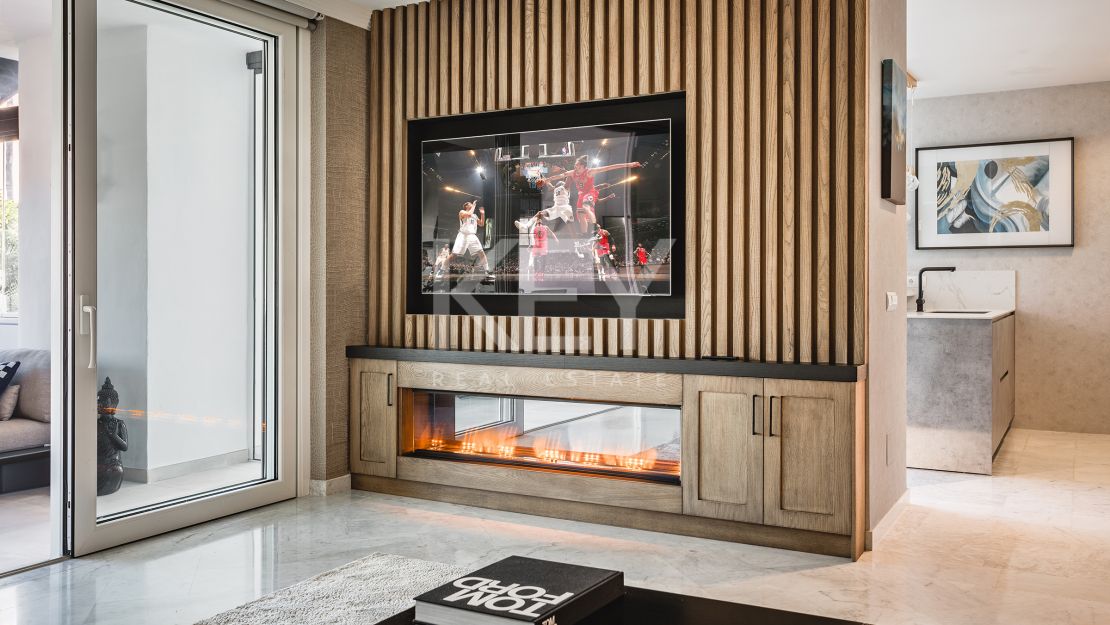 Luxury and perfectly presented apartment for sale in Marina Puente Romano