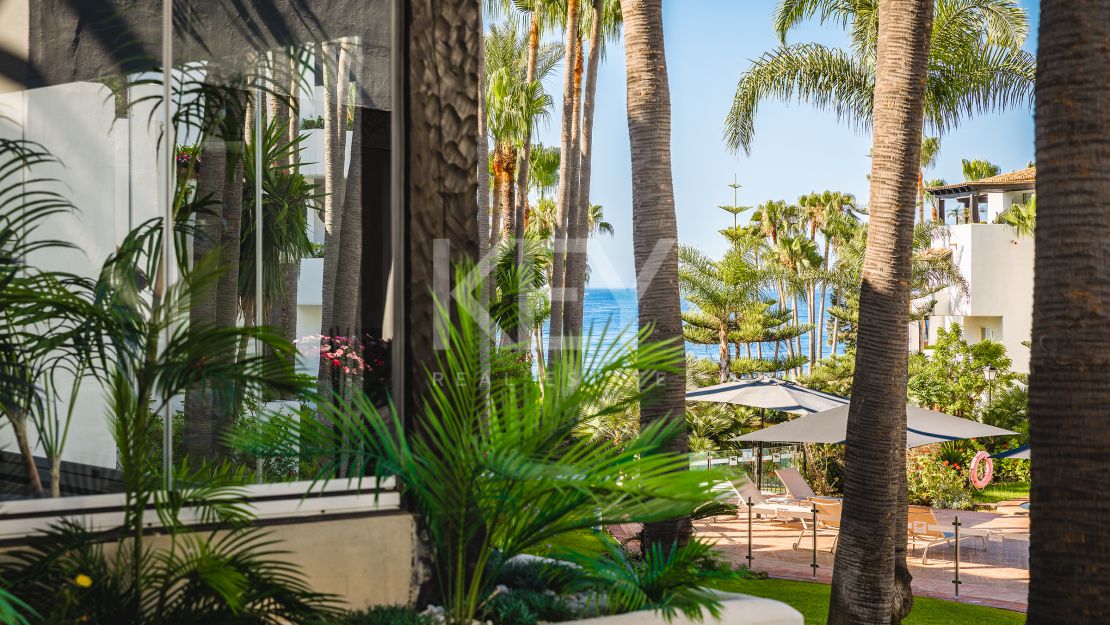 Luxury and perfectly presented apartment for sale in Marina Puente Romano