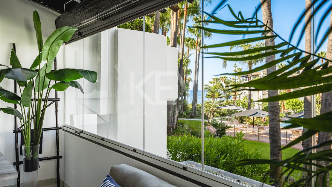 Luxury and perfectly presented apartment for sale in Marina Puente Romano