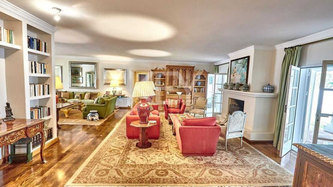 Grandiose Andalusian style villa for sale in Casasola, Estepona