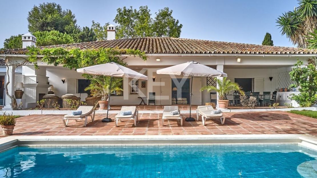 Grandiose Andalusian style villa for sale in Casasola, Estepona